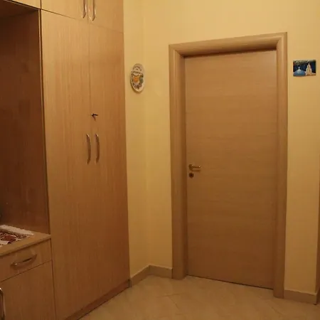 Apartamento Sunlight Yzberishti
